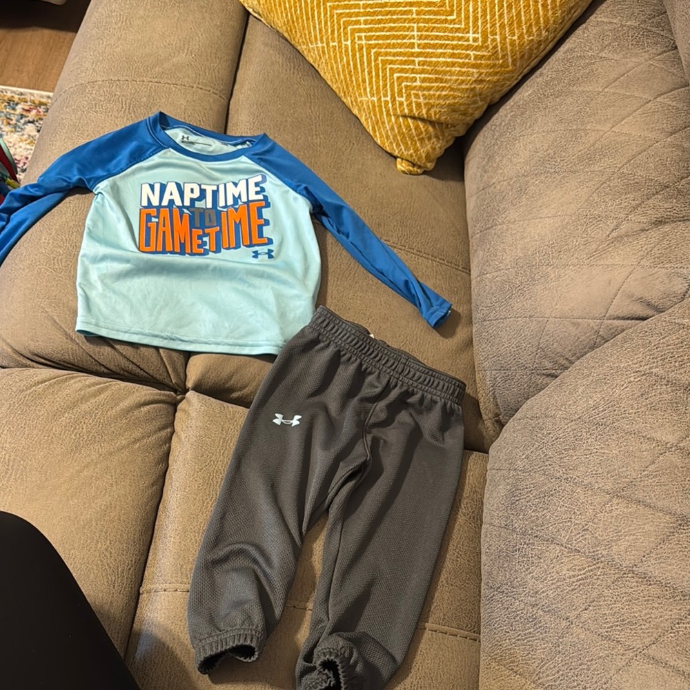 Under Armour Gray Sweatpants Tapered Joggers